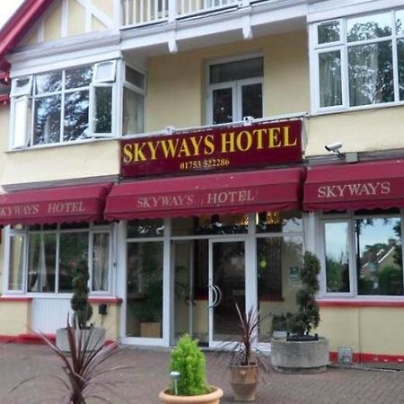 Skyways Hotel สลาว ภายนอก รูปภาพ