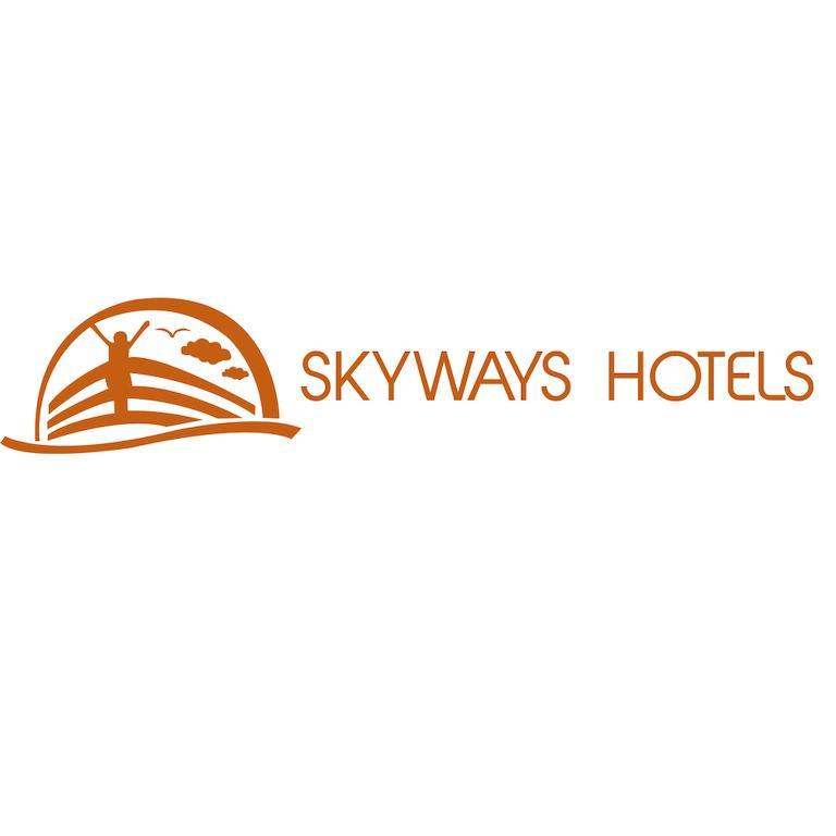 Skyways Hotel สลาว ภายนอก รูปภาพ